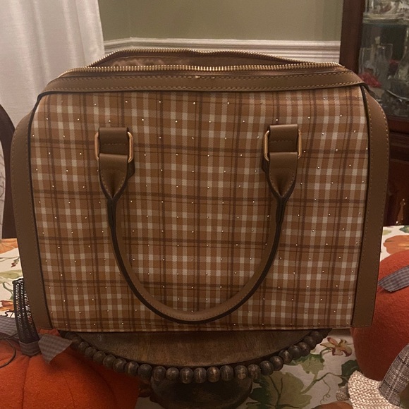 New Tan and White Plaid Handbag - Picture 6 of 6